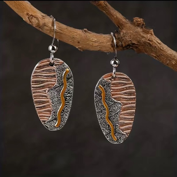 Mixed metals earrings - Picture 6 of 7